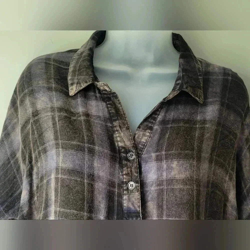 Mystree Blue & Black Plaid Half Button Hi Lo Collar Tunic Top size large - Picture 4 of 11